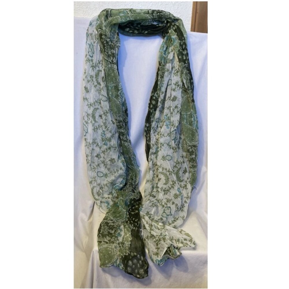 Green Blue and White Floral Mesh Scarf 72 x 45 Rectangle Polyester Lightweight